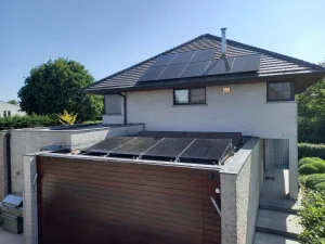 huis met zonnepanelen